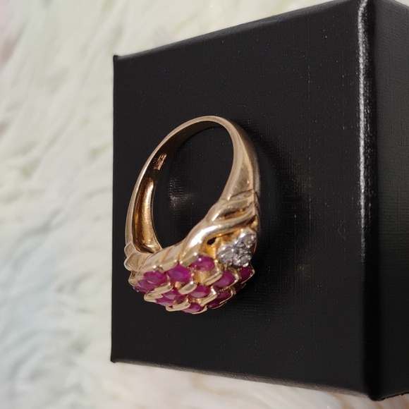 Auth 10k Solid Gold 19 Genuine Ruby Cluster & 6 Genuine Diamonds Ring Sz.7 - Picture 10 of 16